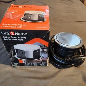 Silver Space Saver Pop-Up Outlet with USB